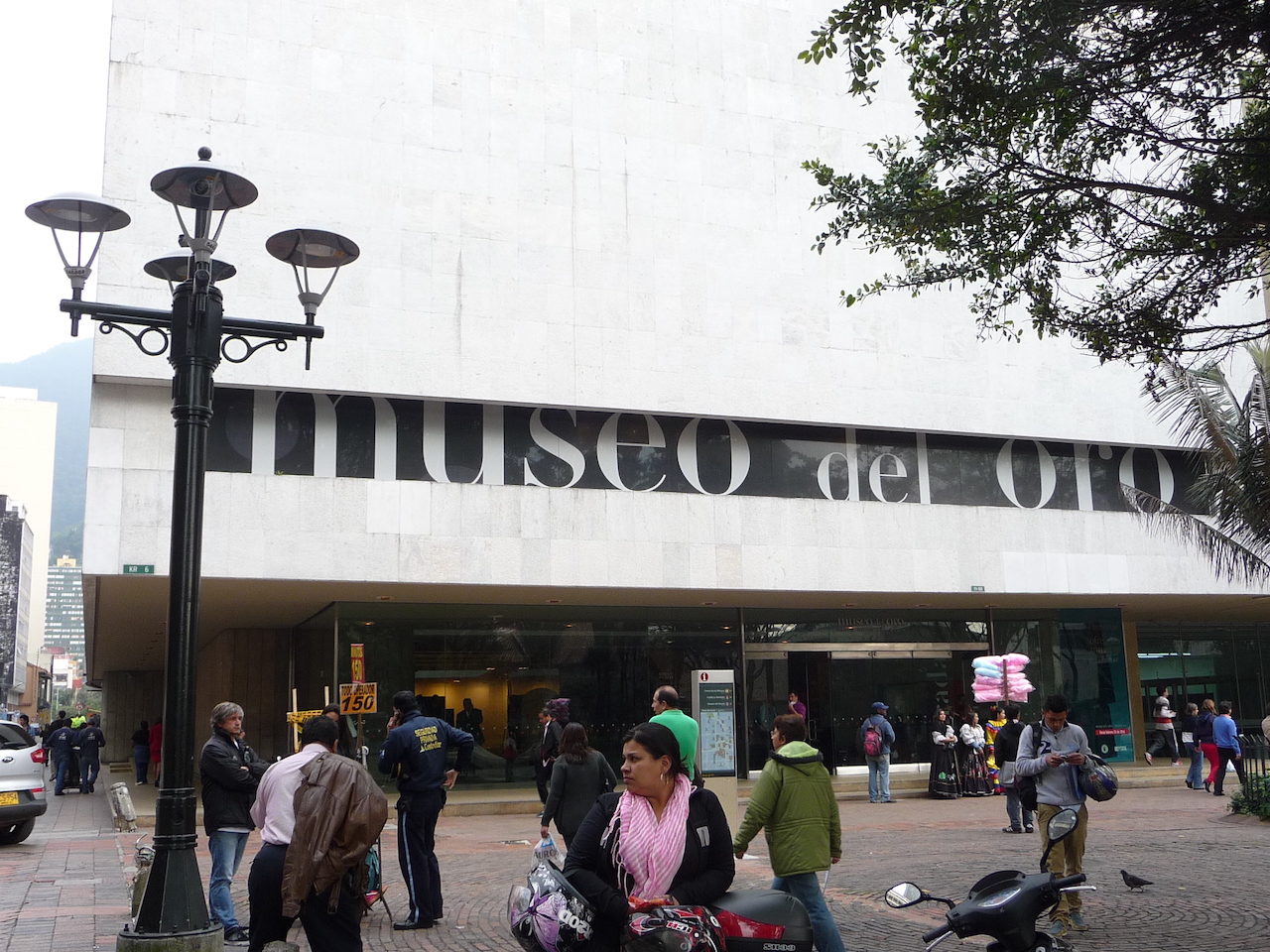 Outside view of the Museum of Gold Building